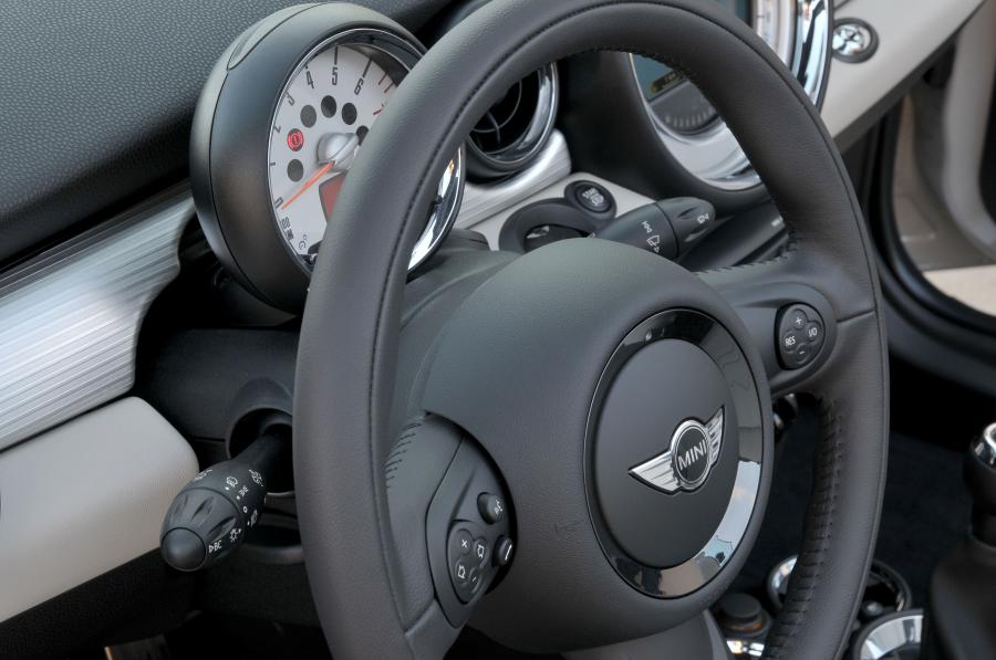  Mini Roadster 2012 года  (фото 43 из 395)